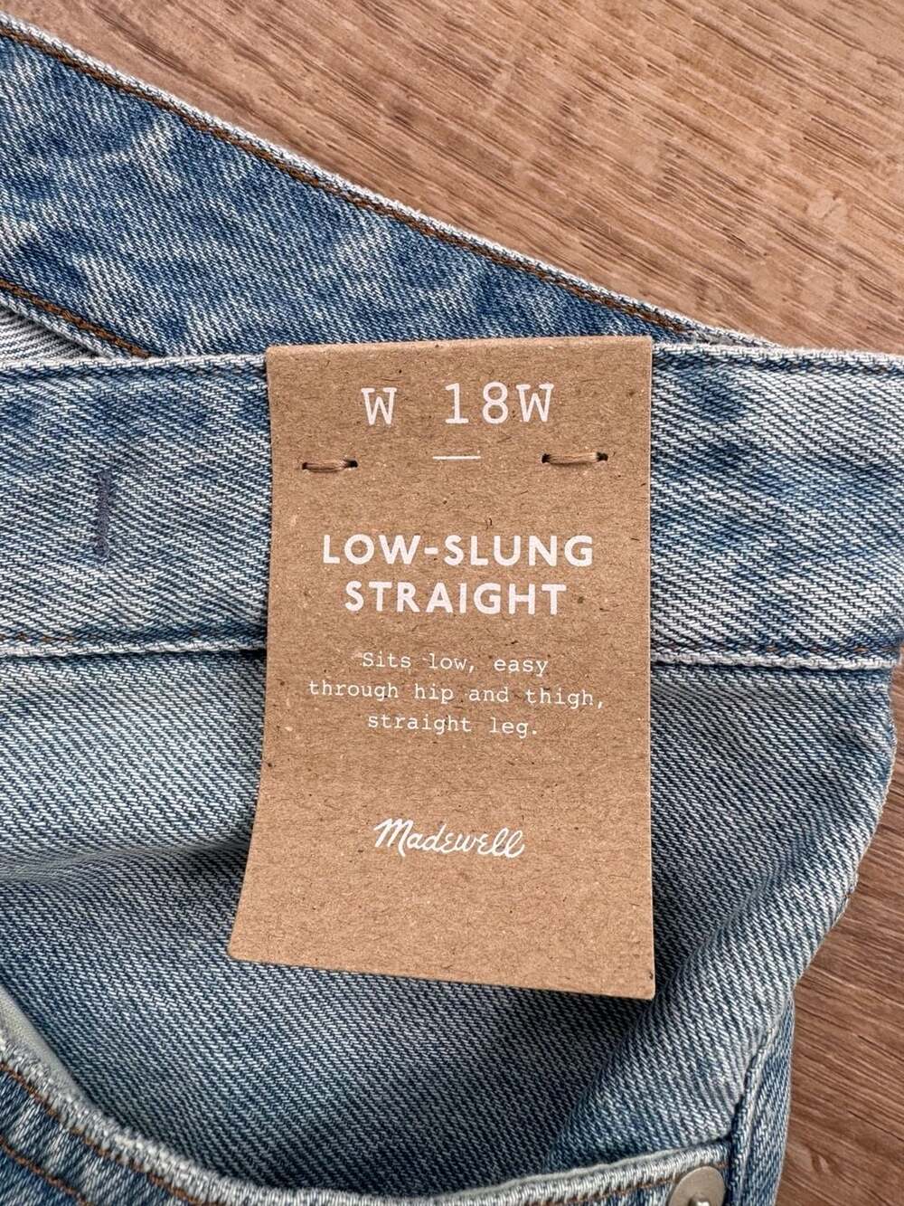 Madewell Low-Slung Straight Criss-Cross Waist Jeans 18W Light Wash NWT - Picture 3 of 14
